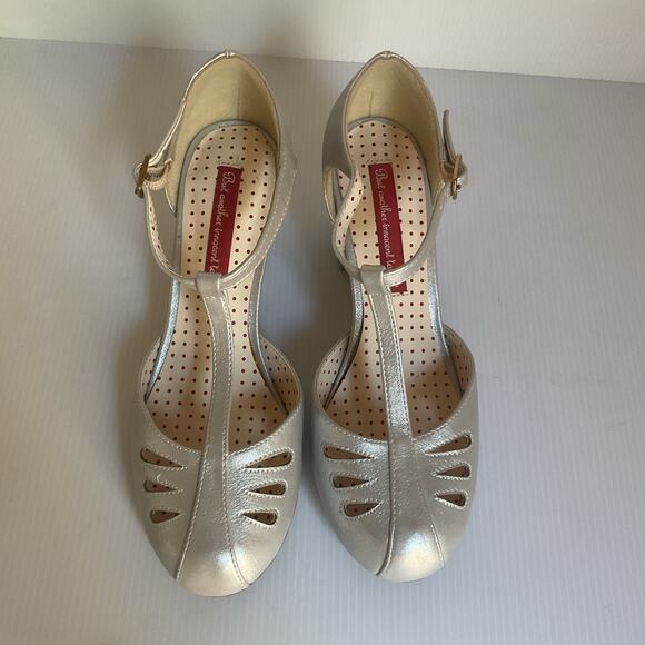 Vintage Style T-Strap Block Heel Silver Shoes Size 6.5 But Another Innocent Tale - Picture 4 of 10